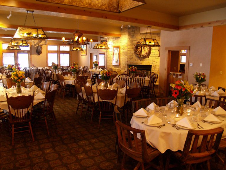 Alpine, Wyoming Restaurant & Steakhouse Flying Saddle Resort