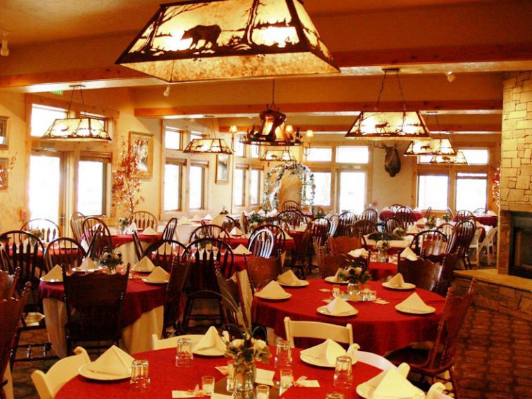 Alpine, Wyoming Restaurant & Steakhouse Flying Saddle Resort