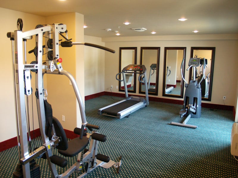 snake-river-resort-weight-room